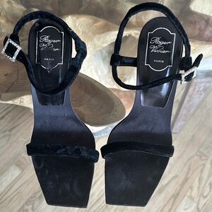 Roger Vivier Black Velvet Jewel Buckle Sandals LBD 40